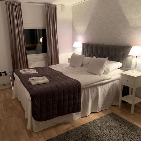 Hotell Kaprifol 亨尼博斯特兰德 外观 照片
