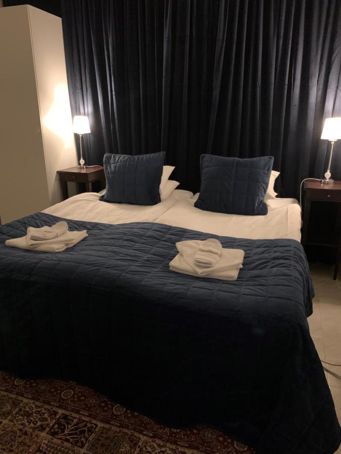 Hotell Kaprifol 亨尼博斯特兰德 外观 照片