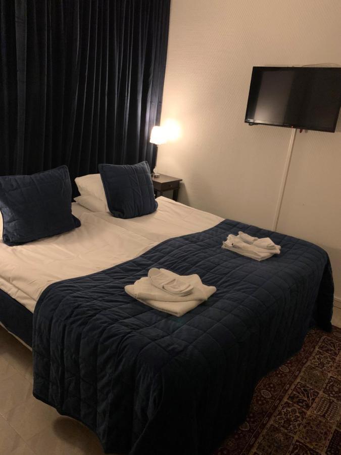 Hotell Kaprifol 亨尼博斯特兰德 外观 照片