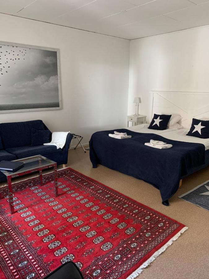 Hotell Kaprifol 亨尼博斯特兰德 外观 照片