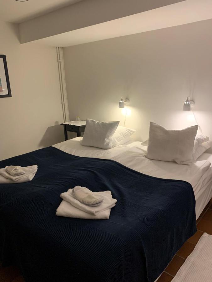 Hotell Kaprifol 亨尼博斯特兰德 外观 照片